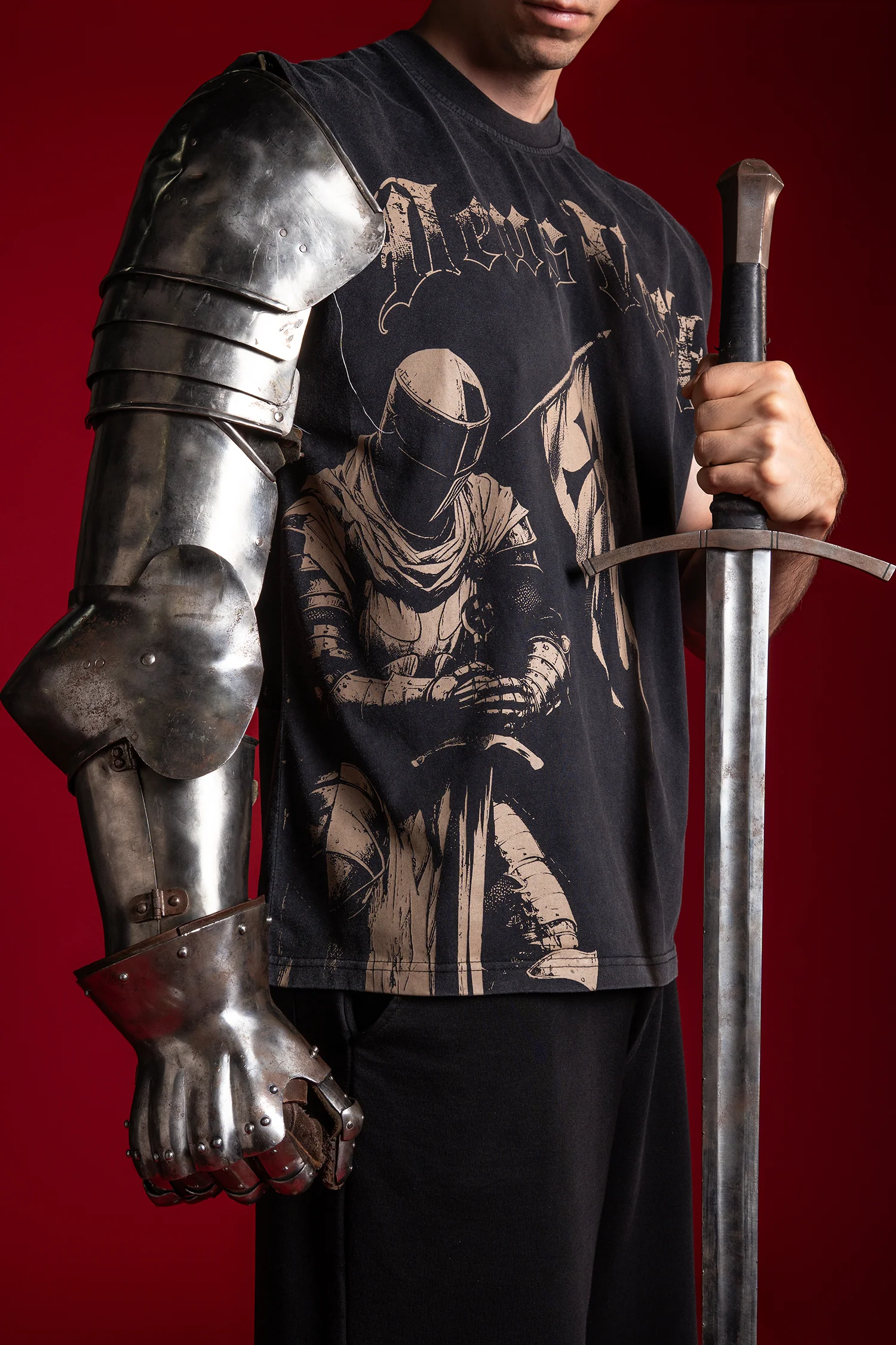 Deus Vult Cut Off Tee - Image 5